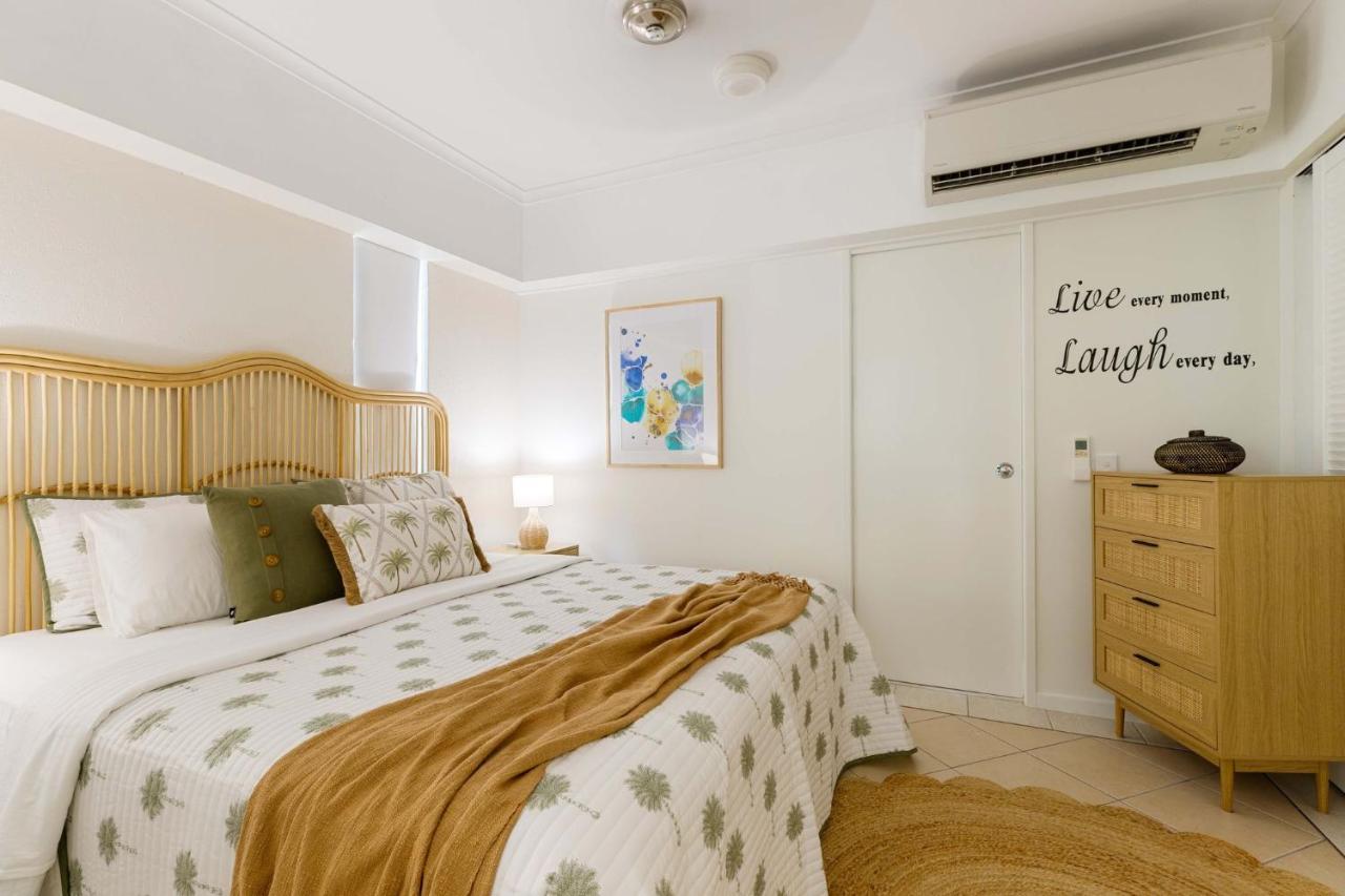 Oasis Luxe On Macrossan Street - Stylish Residence Порт Дуглас Экстерьер фото